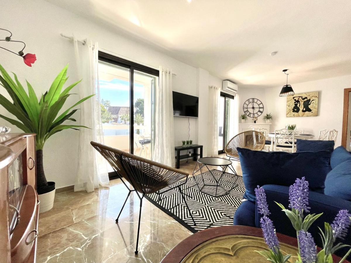 Riviera By The Beach 2 Bedroom Apartment Sitio de Calahonda 外观 照片