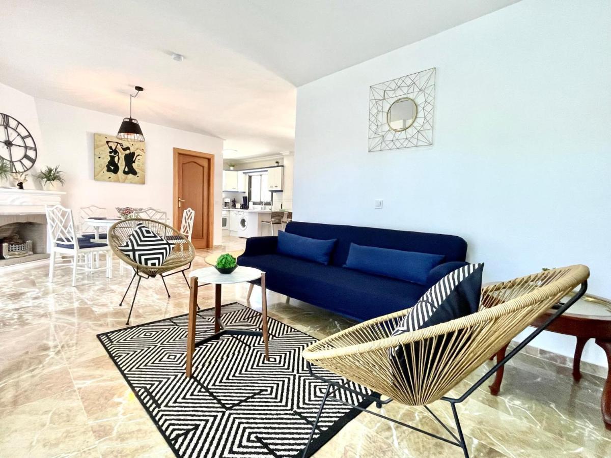Riviera By The Beach 2 Bedroom Apartment Sitio de Calahonda 外观 照片
