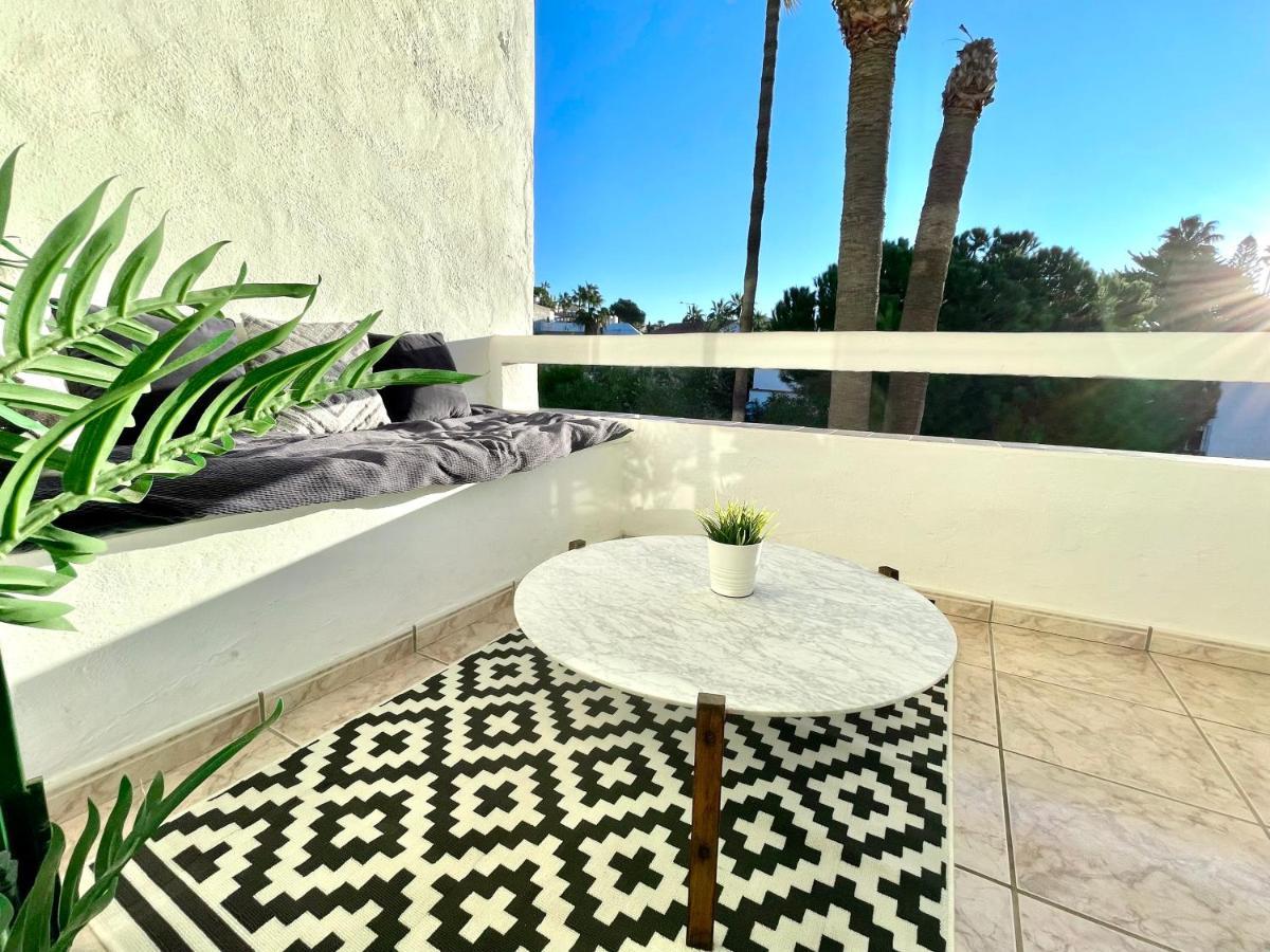 Riviera By The Beach 2 Bedroom Apartment Sitio de Calahonda 外观 照片