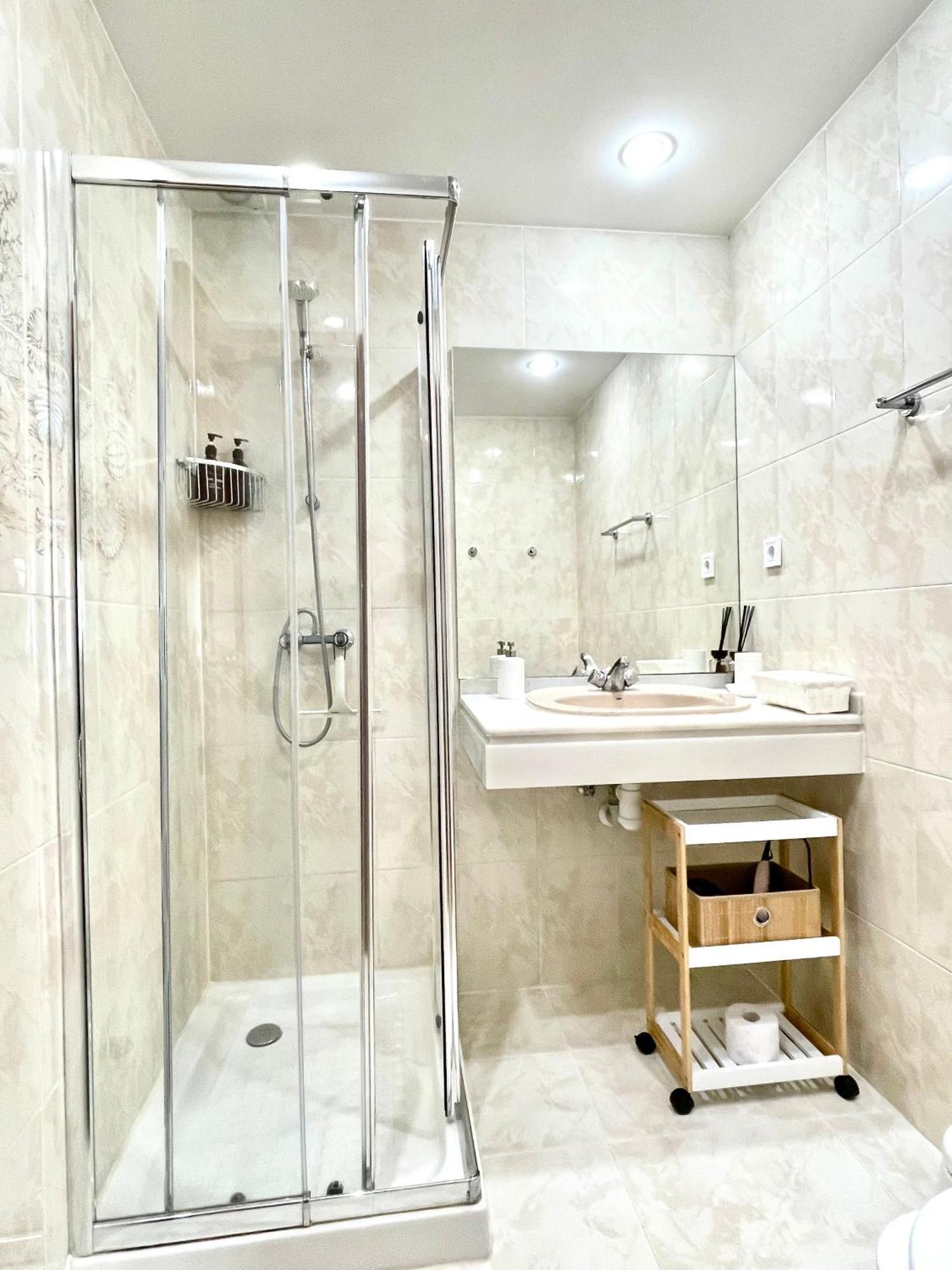 Riviera By The Beach 2 Bedroom Apartment Sitio de Calahonda 外观 照片