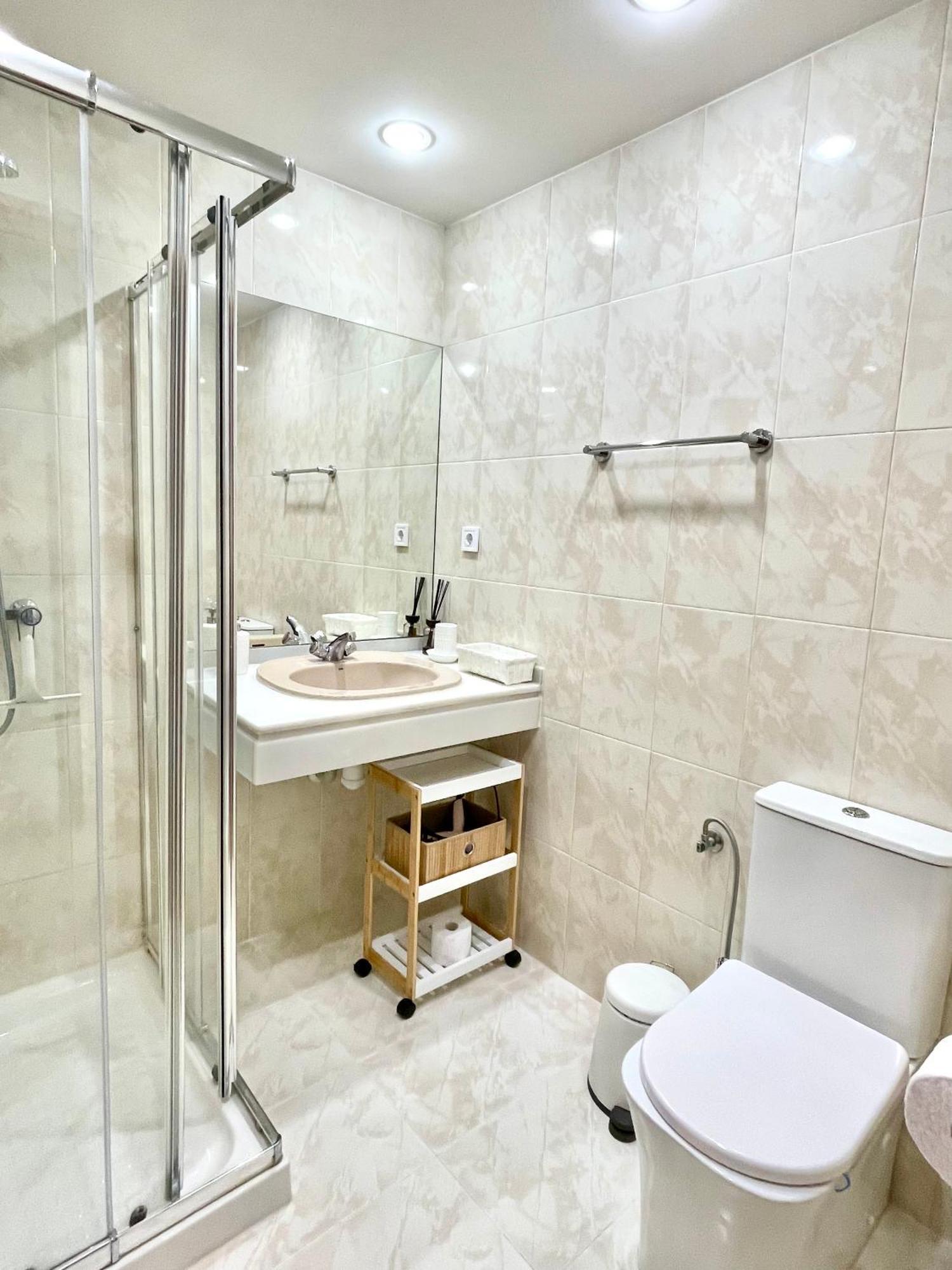 Riviera By The Beach 2 Bedroom Apartment Sitio de Calahonda 外观 照片